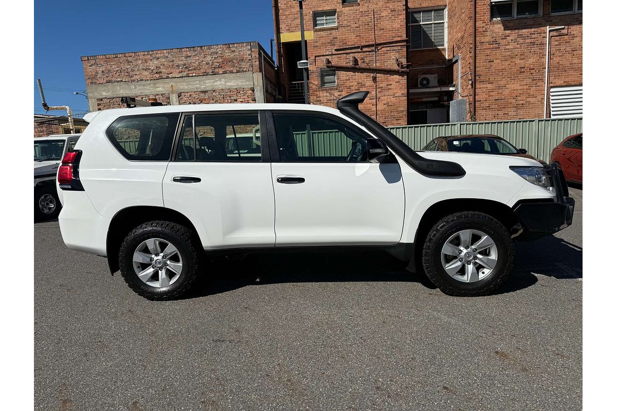 2022 Toyota Landcruiser Prado GX GDJ150R