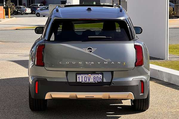 2025 MINI Countryman SE Favoured U25