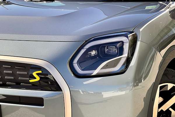 2025 MINI Countryman SE Favoured U25