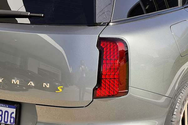2025 MINI Countryman SE Favoured U25