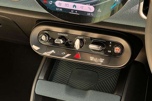 2025 MINI Countryman SE Favoured U25