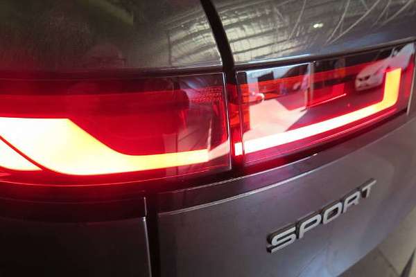 2023 Land Rover RANGE ROVER SPORT D250 SE