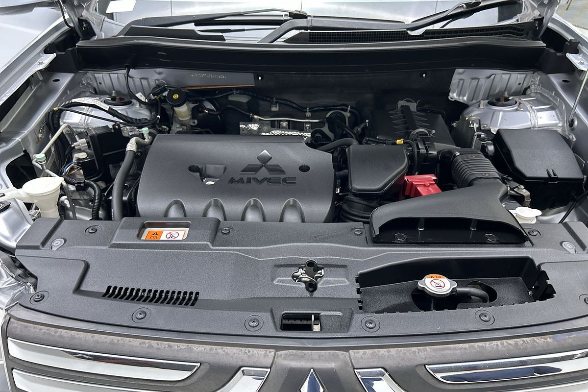 2012 Mitsubishi Outlander LS ZJ