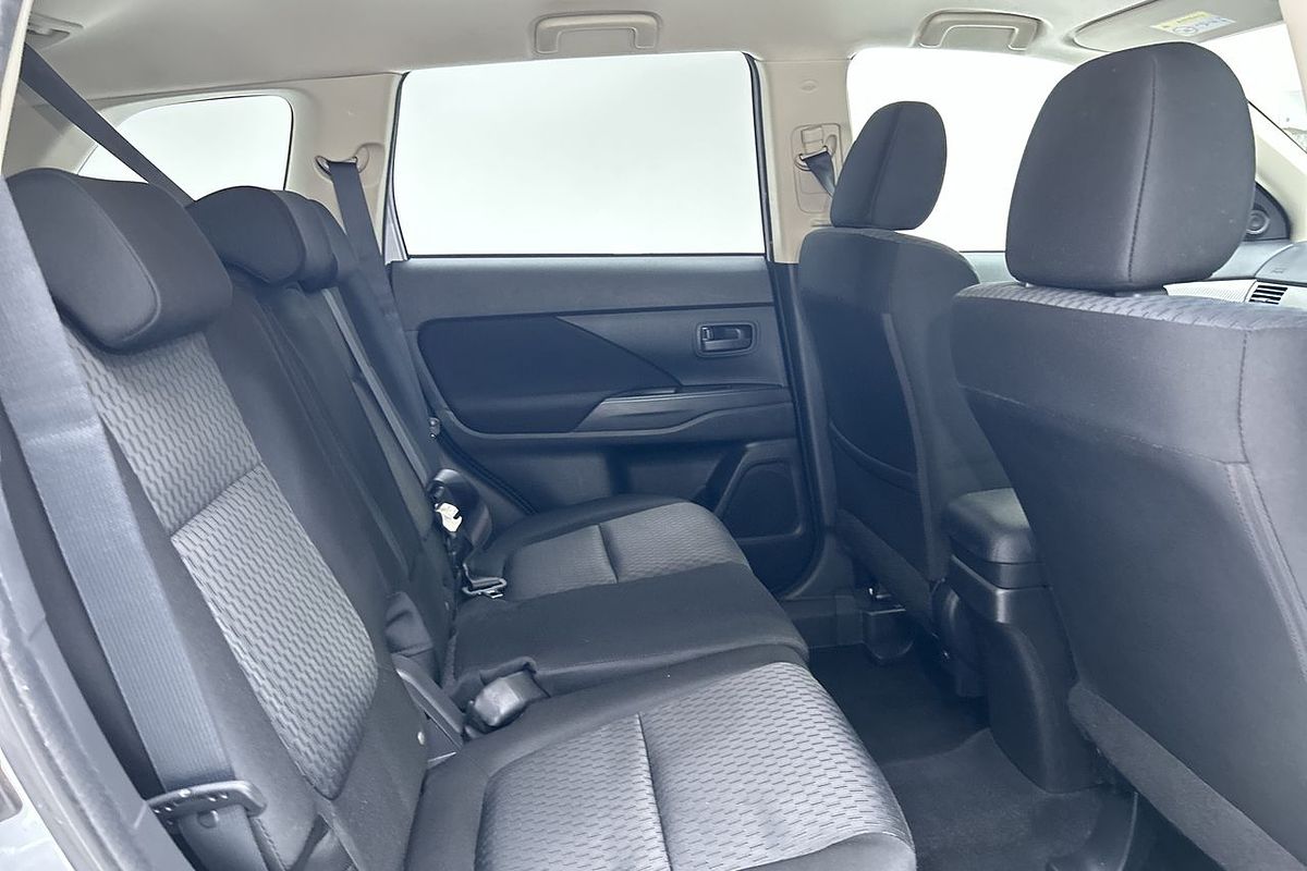 2012 Mitsubishi Outlander LS ZJ