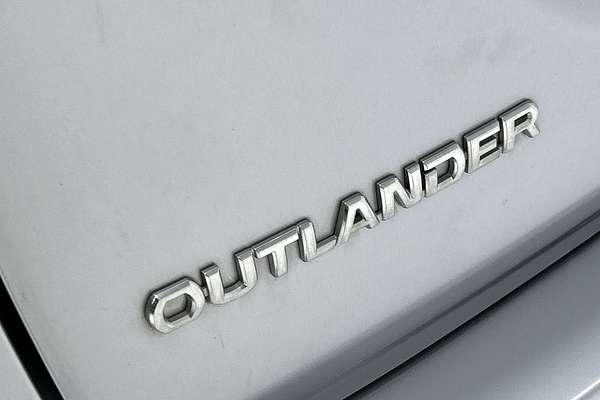 2012 Mitsubishi Outlander LS ZJ