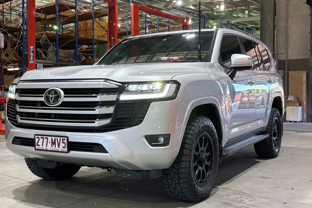 2022 Toyota Landcruiser VX FJA300R