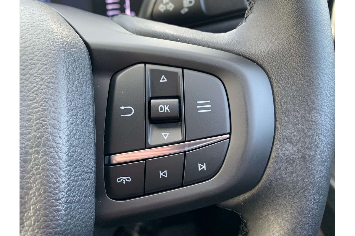 2024 Ford Everest Ambiente  2.0L