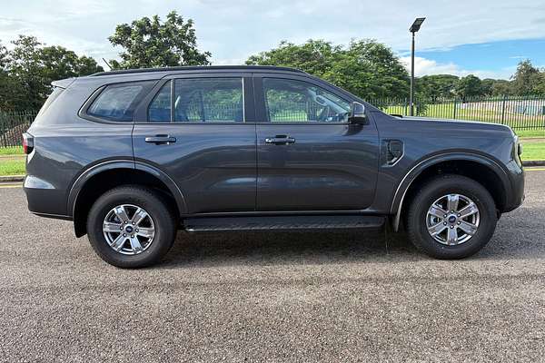 2024 Ford Everest Ambiente  2.0L