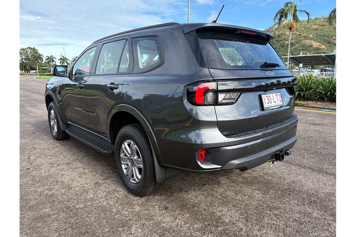 2024 Ford Everest Ambiente  2.0L
