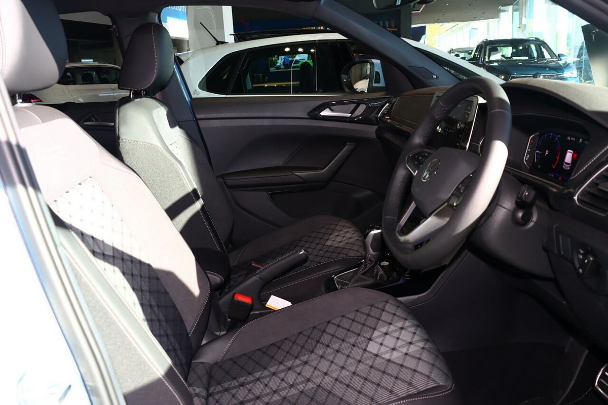 2024 Volkswagen T-Cross 85TSI R-Line D31