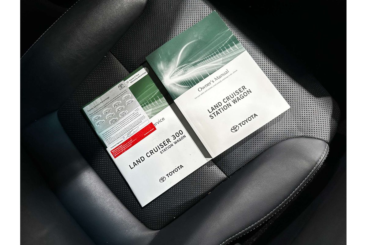 2022 Toyota Landcruiser VX FJA300R