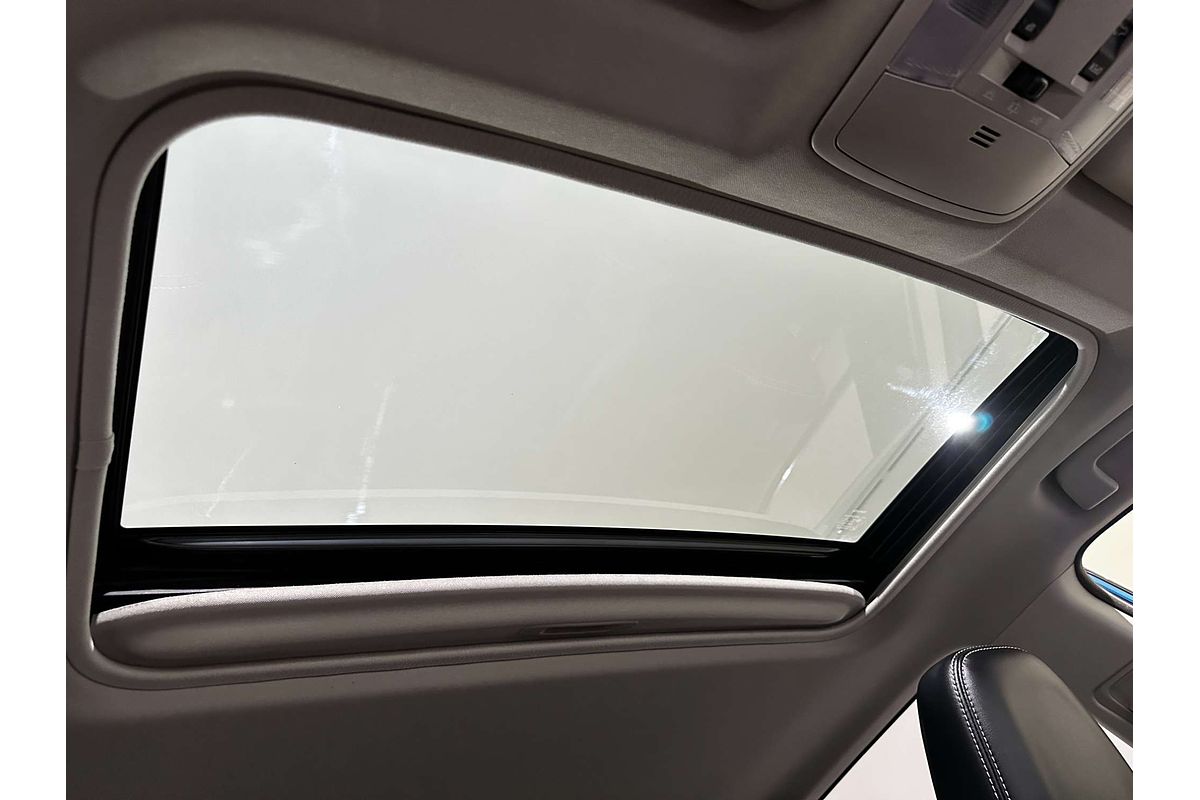 2018 Toyota RAV4 Cruiser ASA44R