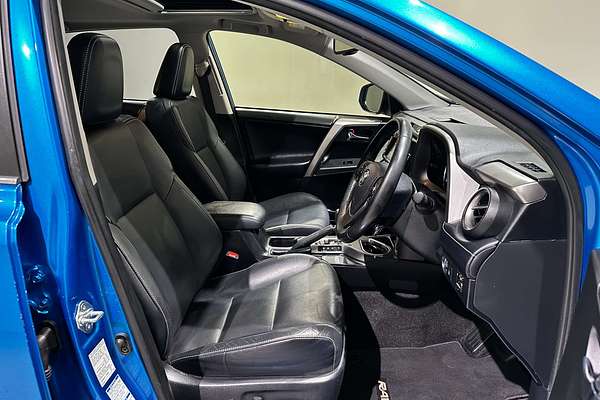 2018 Toyota RAV4 Cruiser ASA44R