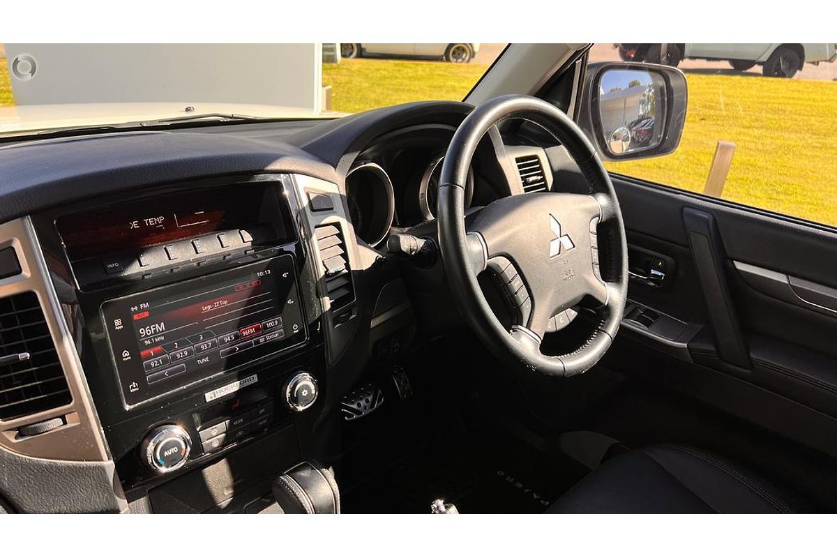 2021 Mitsubishi Pajero Exceed NX