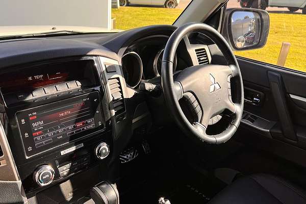 2021 Mitsubishi Pajero Exceed NX