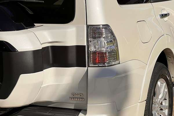 2021 Mitsubishi Pajero Exceed NX