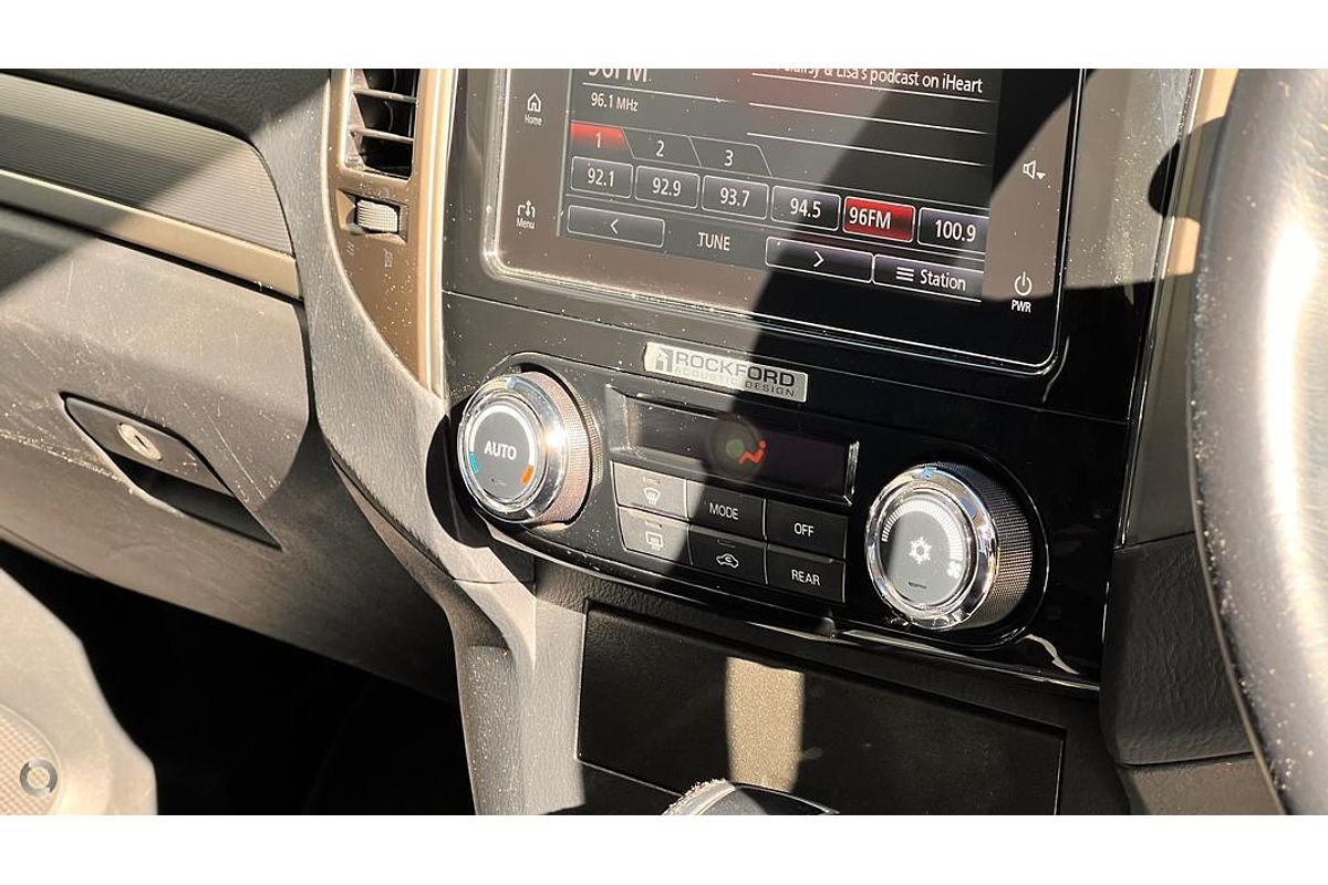 2021 Mitsubishi Pajero Exceed NX