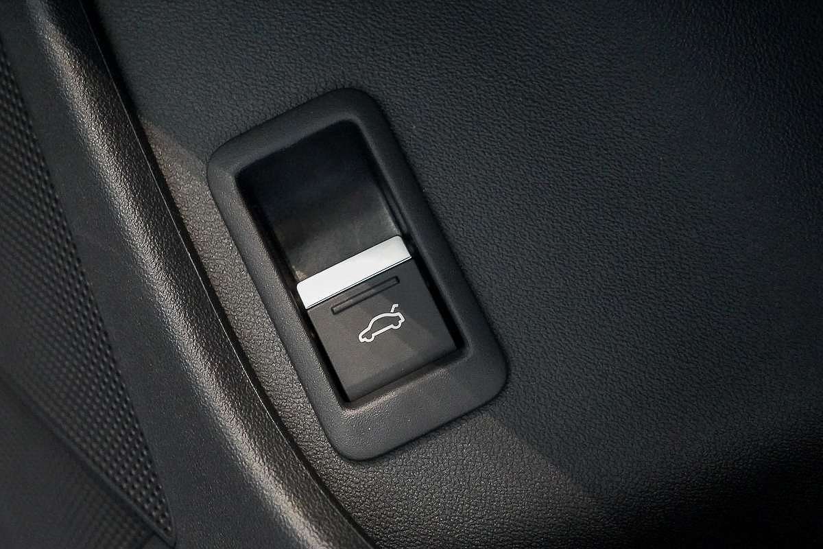 2024 Audi Q4 e-tron 45 F4