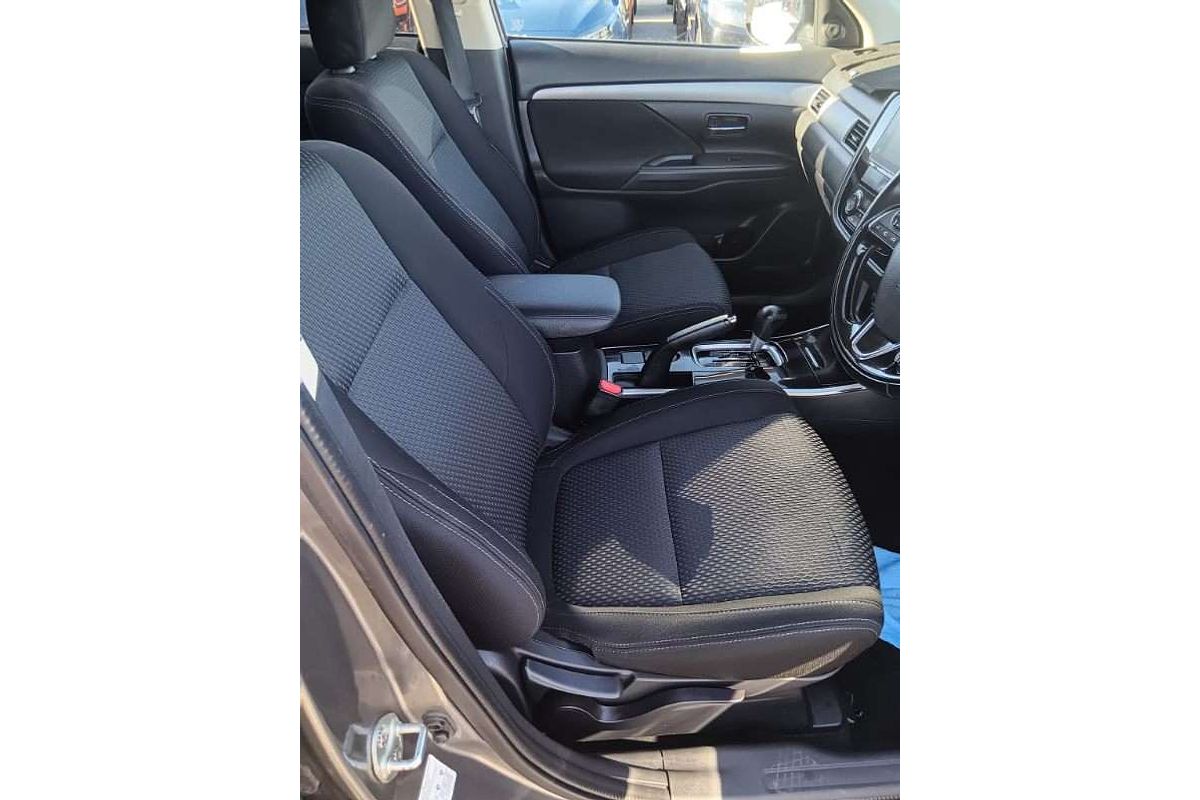 2017 Mitsubishi Outlander LS ZK