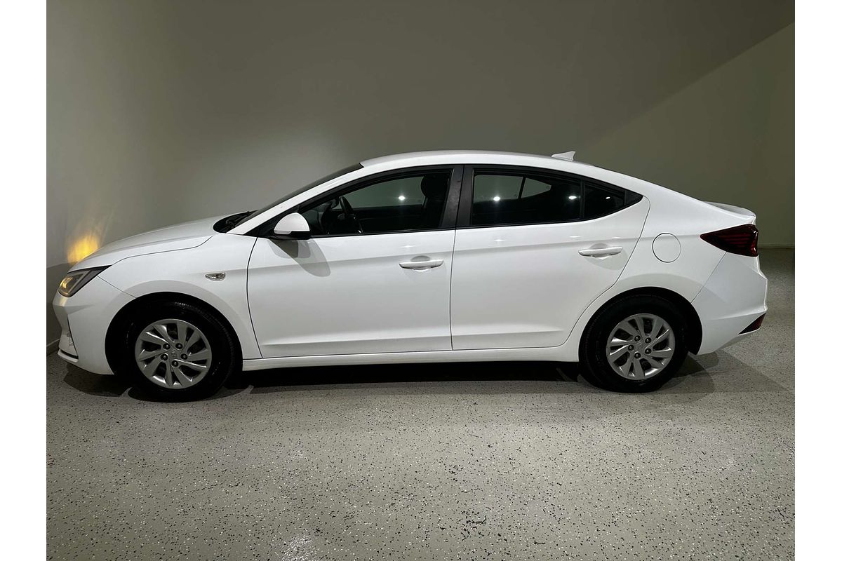 2019 Hyundai Elantra Go AD.2