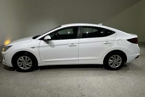 2019 Hyundai Elantra Go AD.2