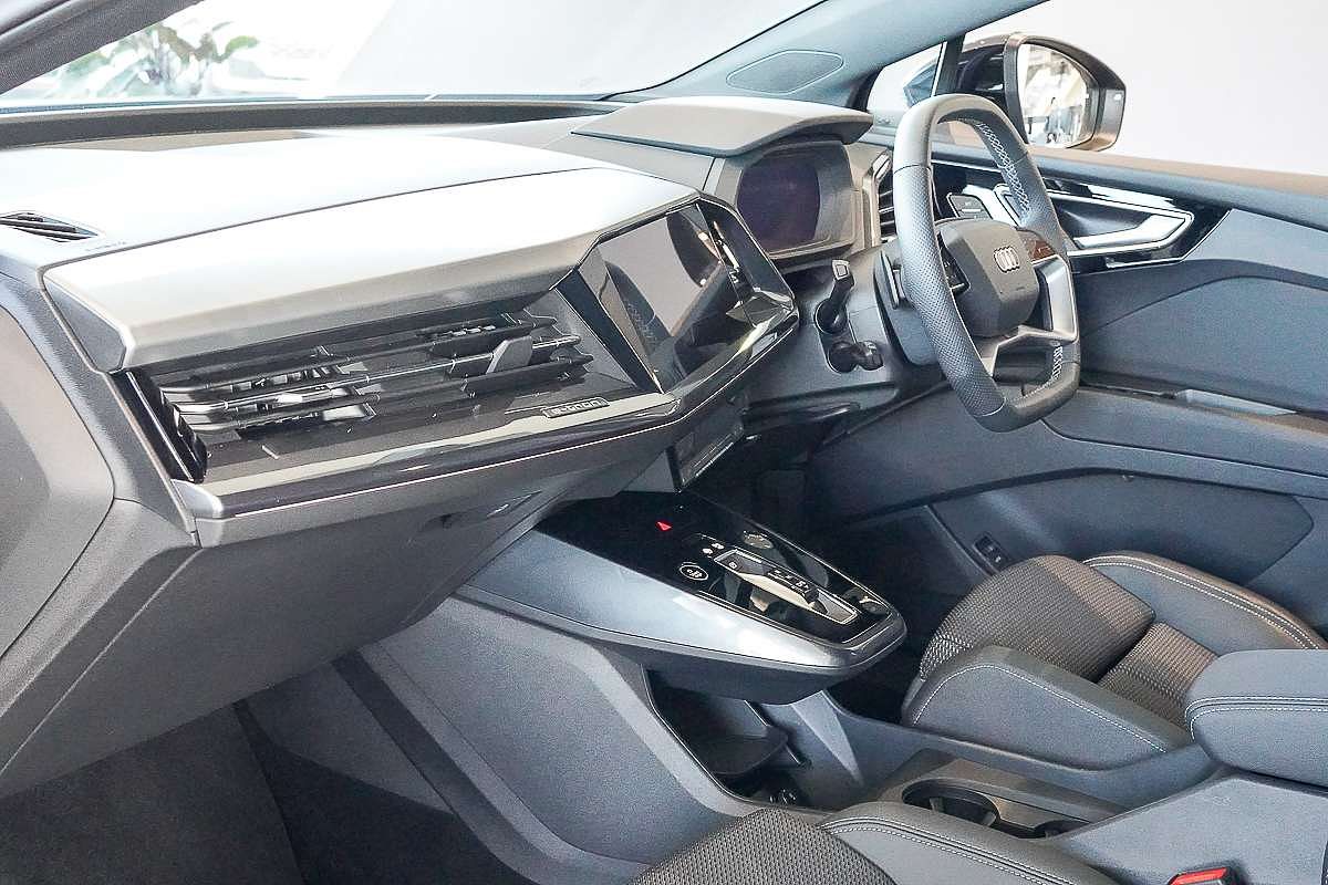 2024 Audi Q4 e-tron 45 F4