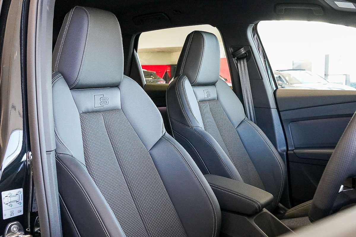 2024 Audi Q4 e-tron 45 F4
