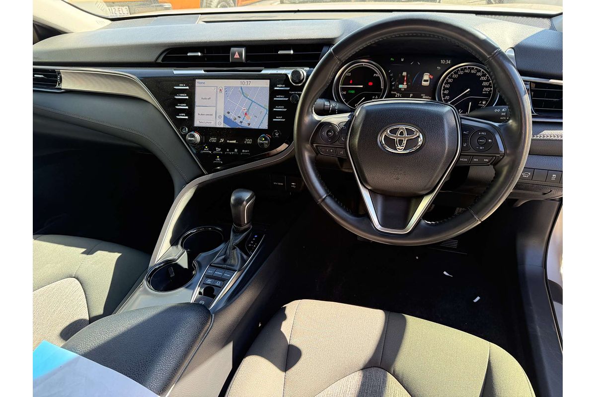 2020 Toyota Camry Ascent Sport AXVH70R