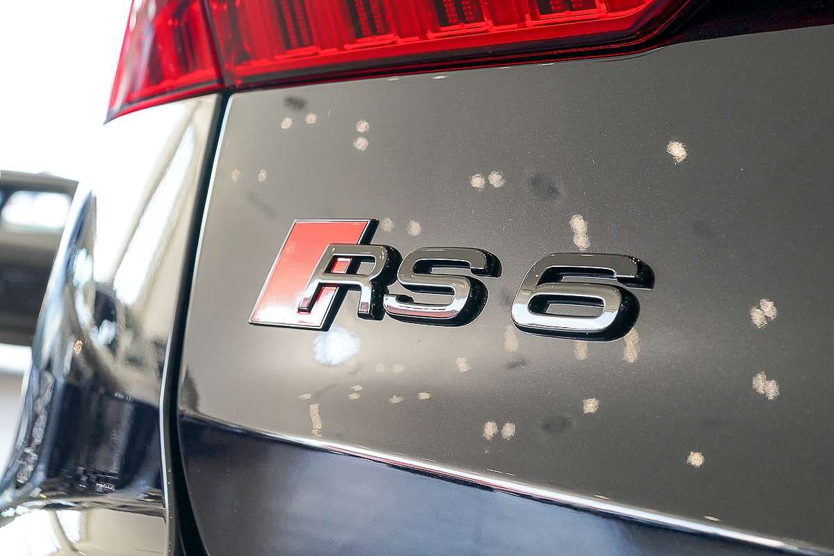 2024 Audi RS6 Performance C8