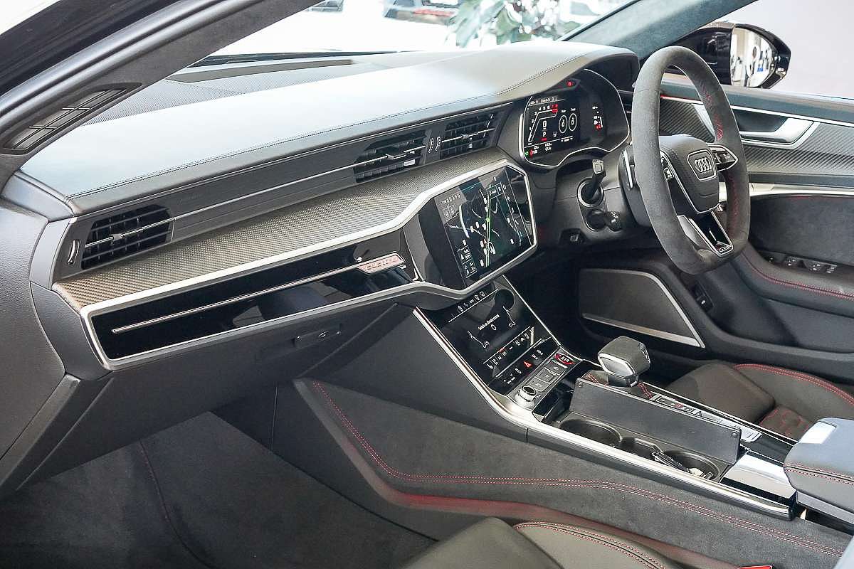 2024 Audi RS6 Performance C8