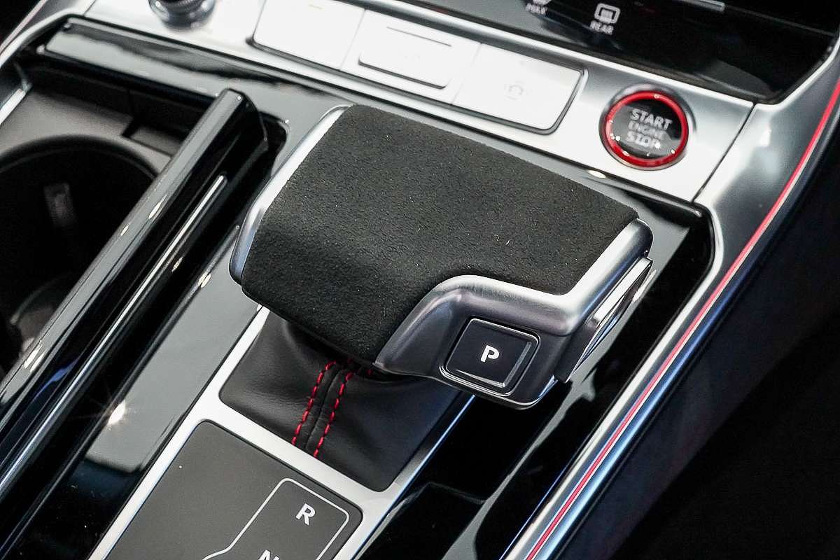 2024 Audi RS6 Performance C8