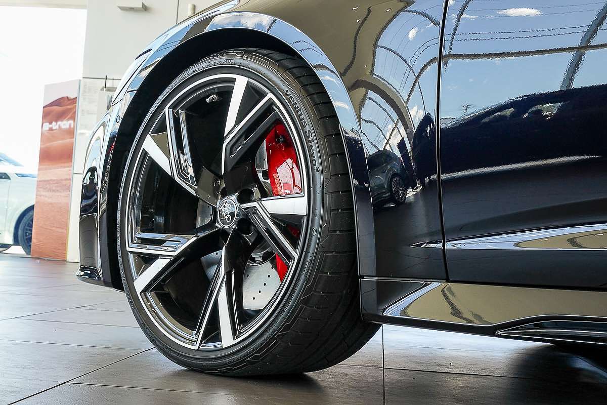 2024 Audi RS6 Performance C8