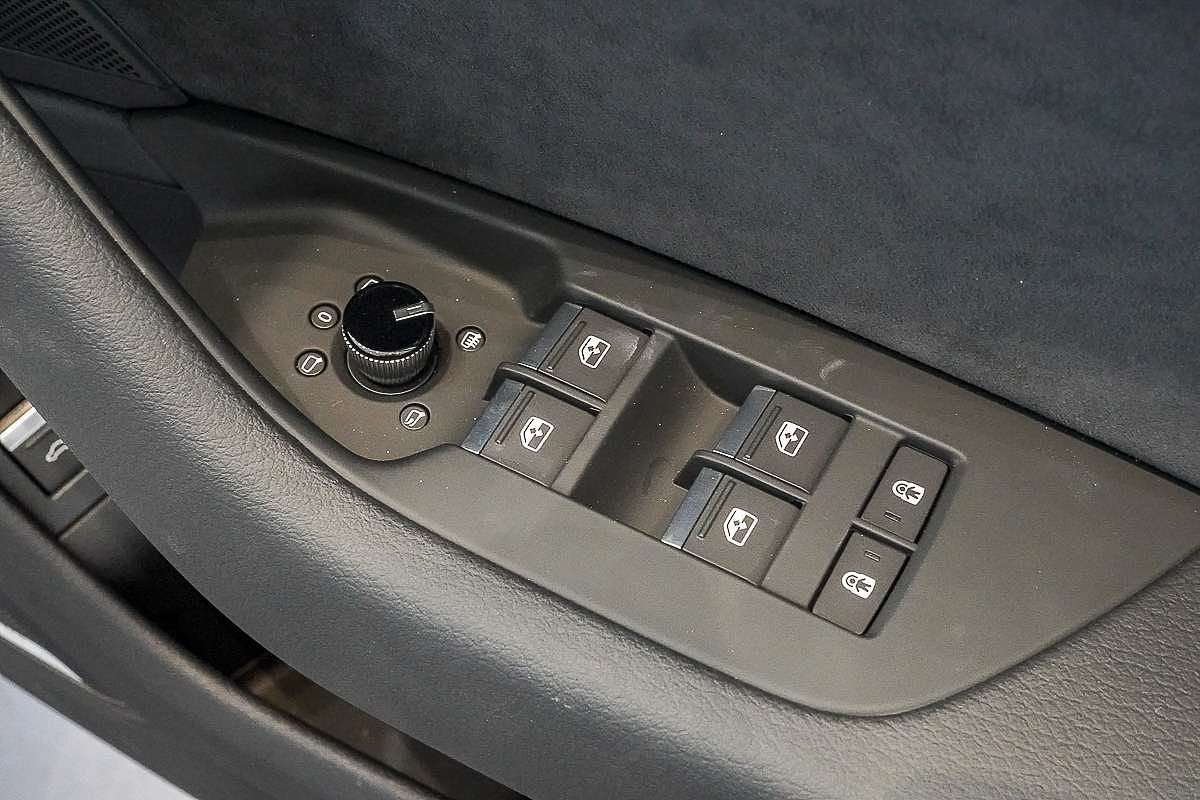 2024 Audi A6 55 TFSI S line C8