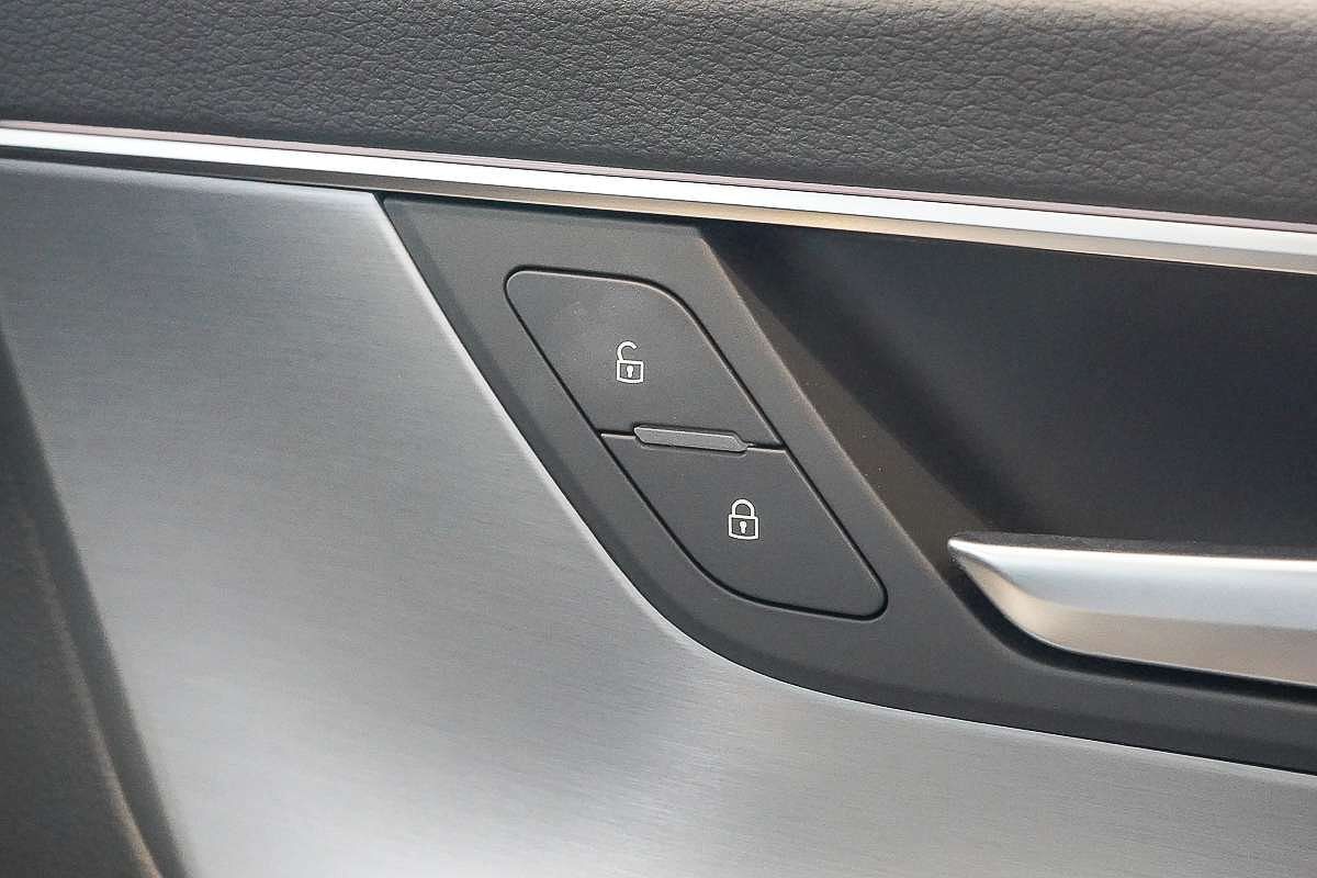 2024 Audi A6 55 TFSI S line C8