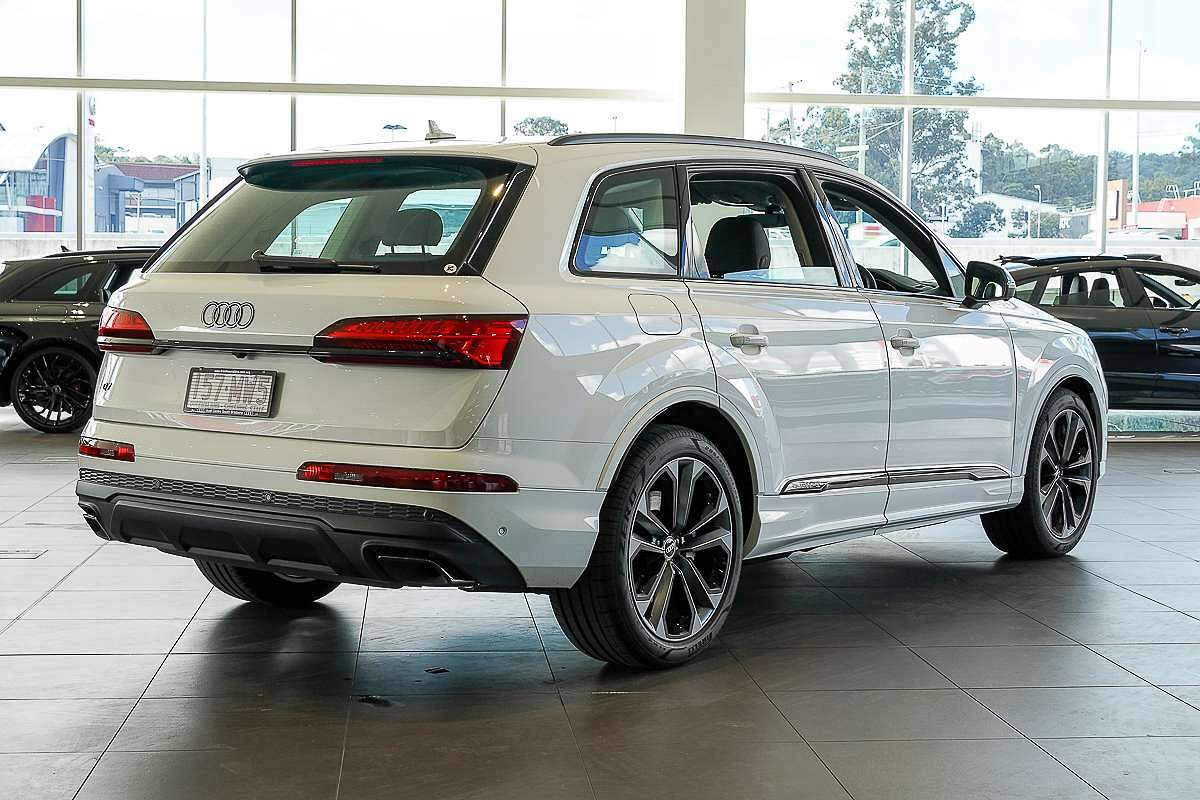 2024 Audi Q7 45 TDI 4M