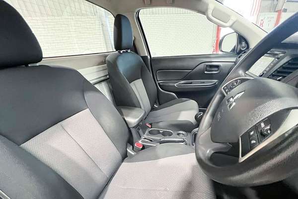 2021 Mitsubishi Triton GLX MR Rear Wheel Drive