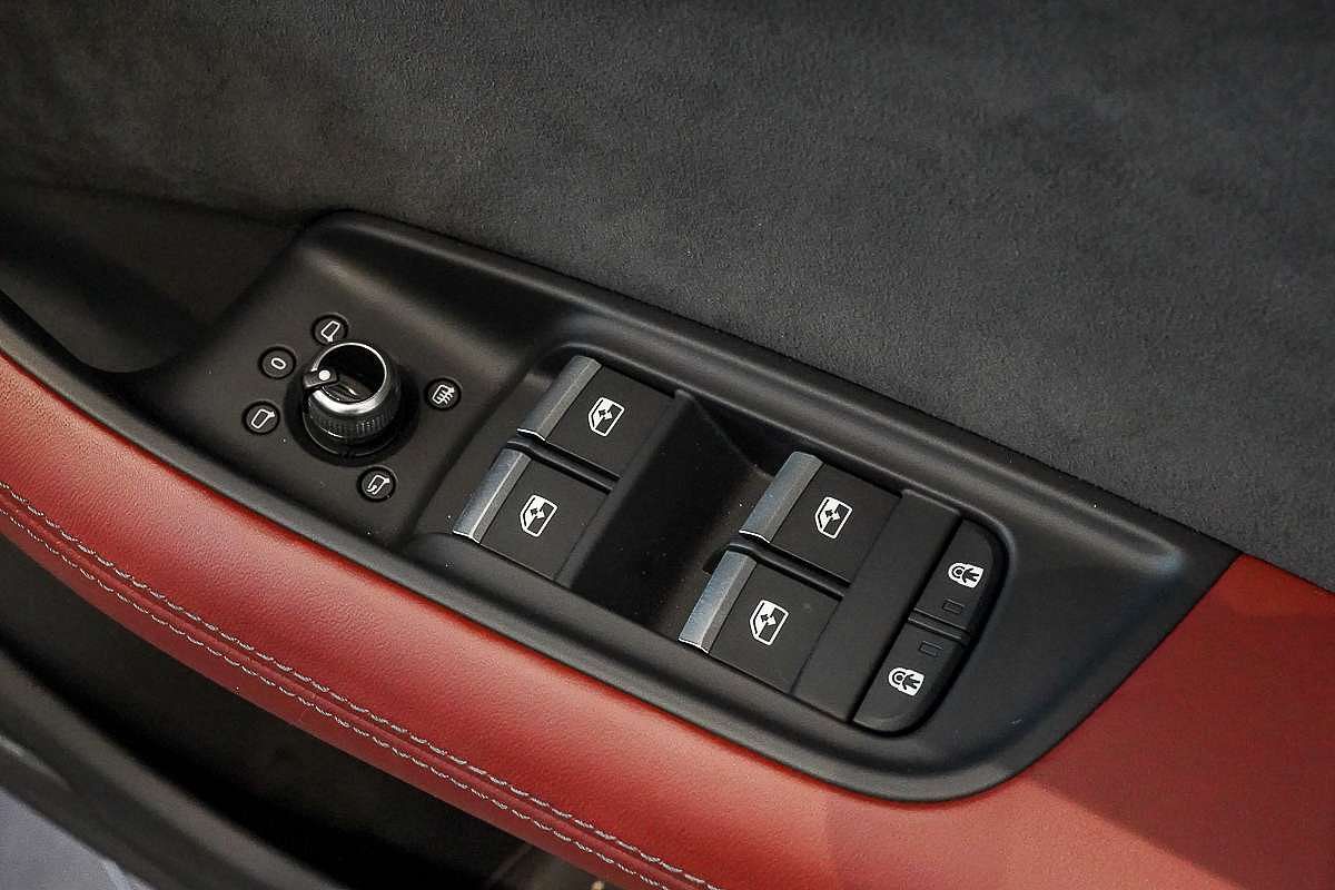 2024 Audi SQ7 TFSI 4M