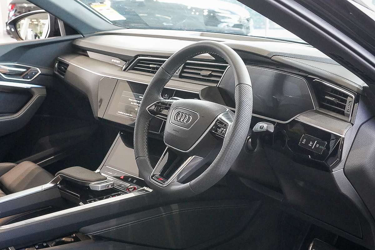 2024 Audi SQ8 e-tron GE