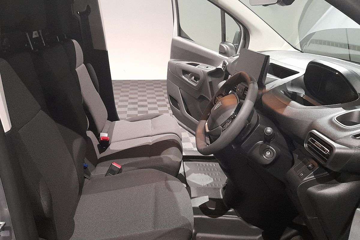 2025 Peugeot Partner Pro K9 SWB