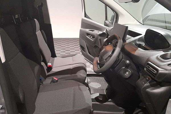 2025 Peugeot Partner Pro K9 SWB