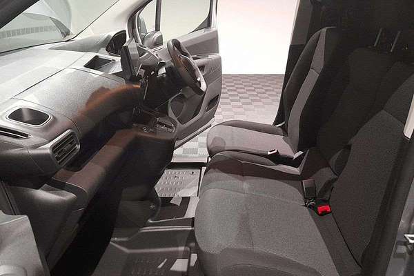 2025 Peugeot Partner Pro K9 SWB