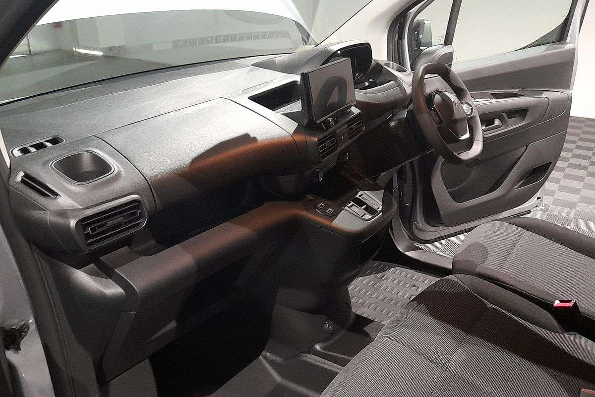 2025 Peugeot Partner Pro K9 SWB