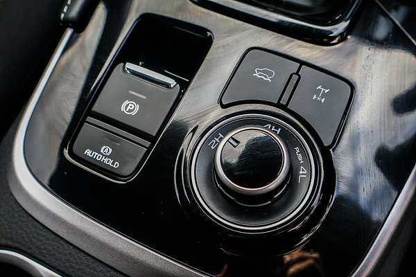 2025 Isuzu MU-X LS-U