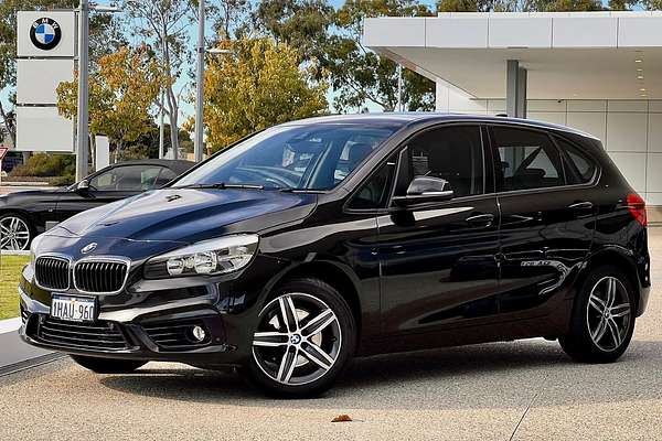 2015 BMW 2 Series 218i Sport Line F45