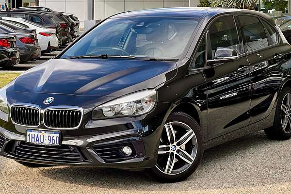 2015 BMW 2 Series 218i Sport Line F45