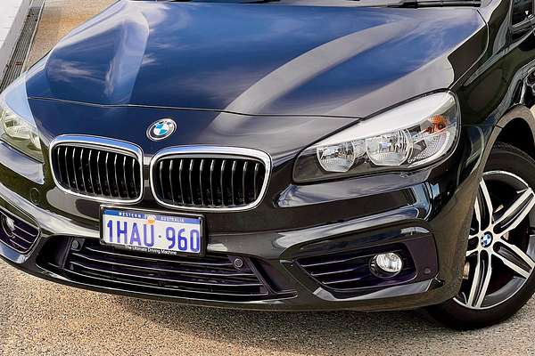 2015 BMW 2 Series 218i Sport Line F45