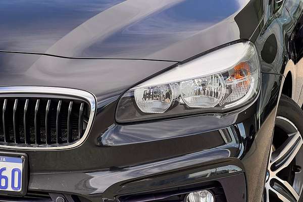 2015 BMW 2 Series 218i Sport Line F45