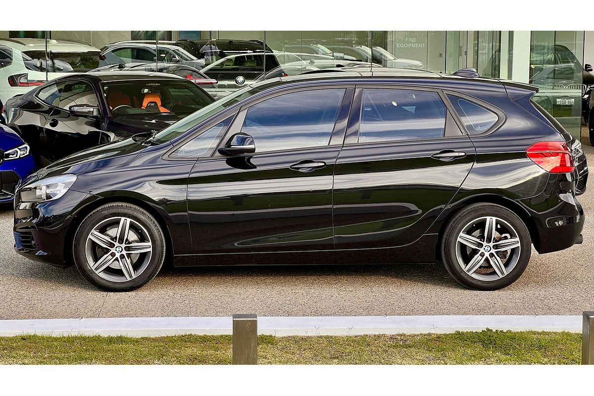 2015 BMW 2 Series 218i Sport Line F45