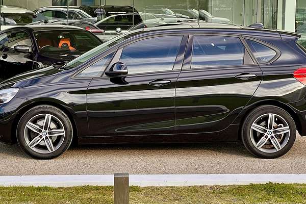 2015 BMW 2 Series 218i Sport Line F45
