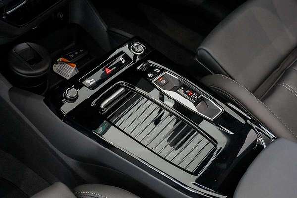 2024 Audi Q6 e-tron  GF